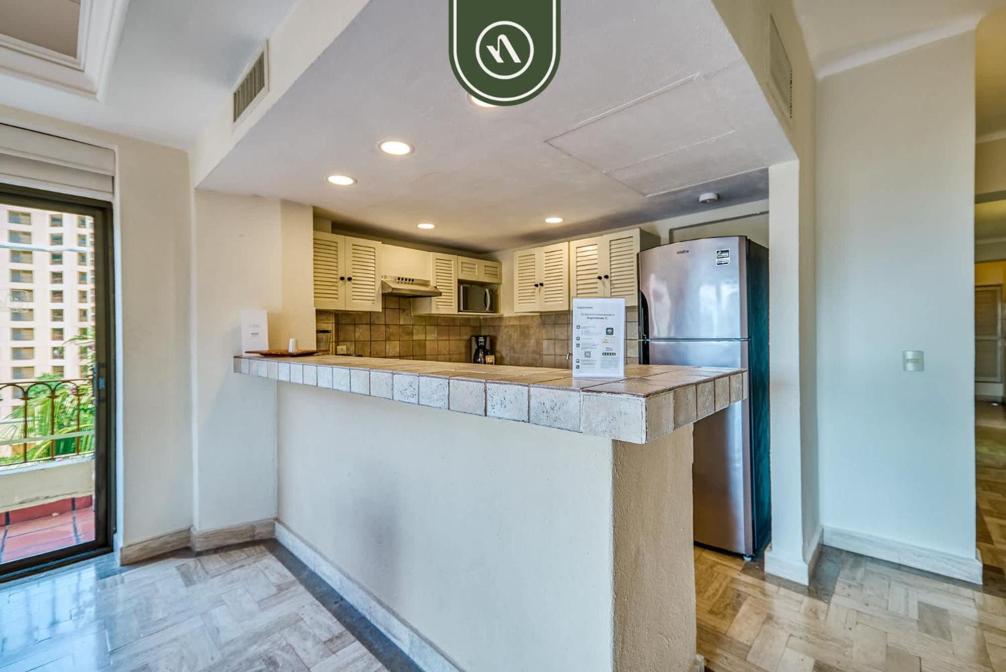 Beachfront 2 Bedroom Condo - Beach - Pools - Tennis Puerto Vallarta Exterior photo