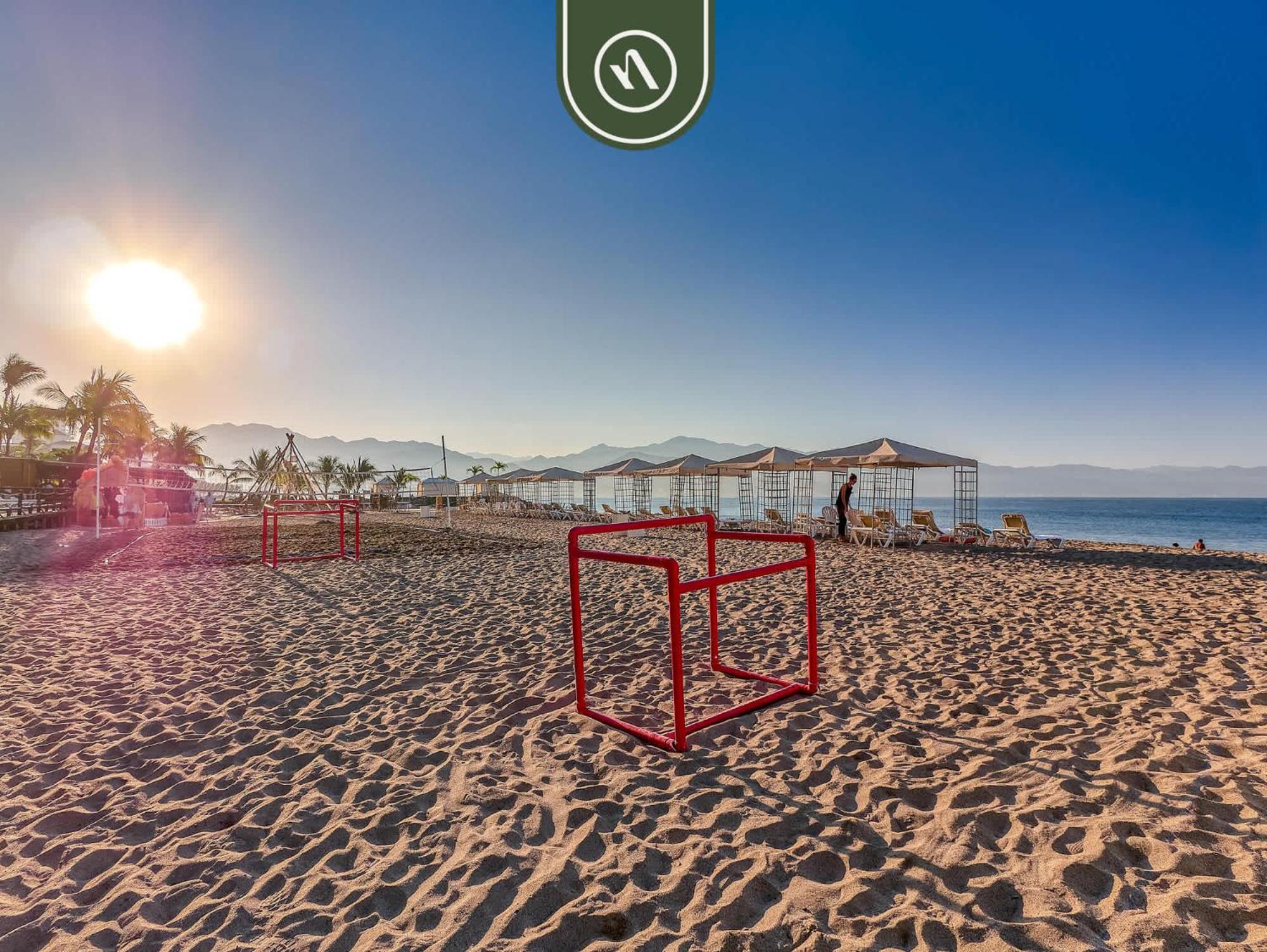 Beachfront 2 Bedroom Condo - Beach - Pools - Tennis Puerto Vallarta Exterior photo