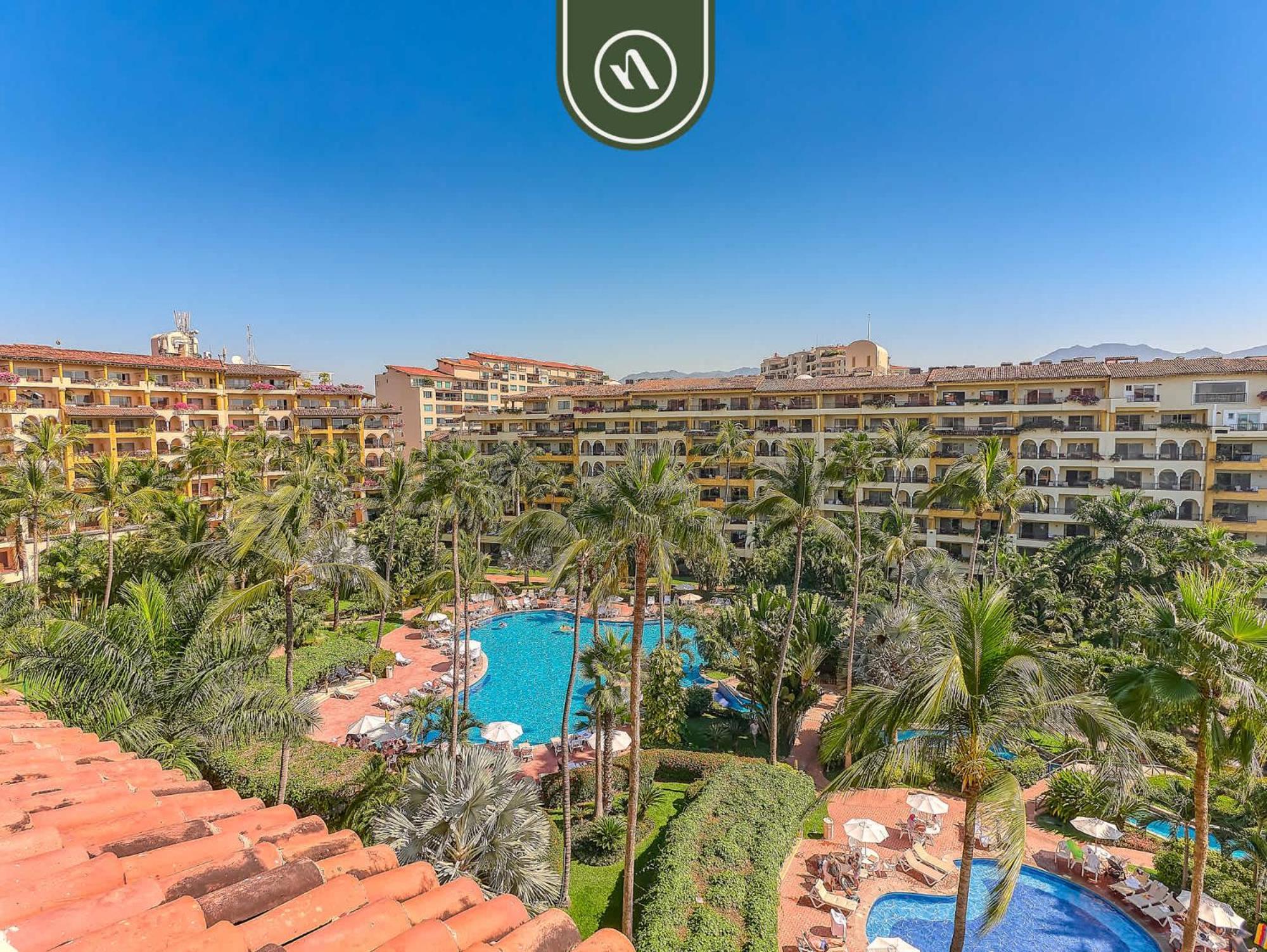 Beachfront 2 Bedroom Condo - Beach - Pools - Tennis Puerto Vallarta Exterior photo