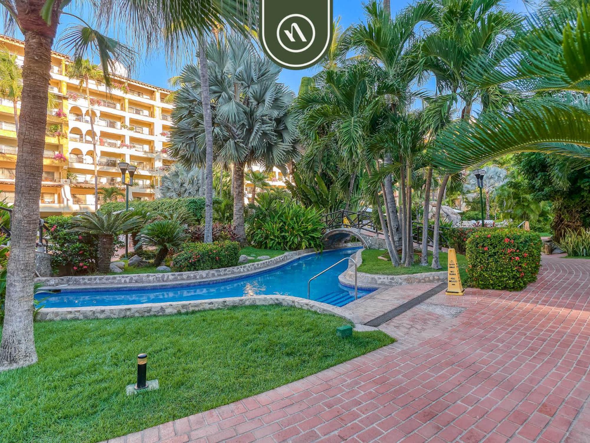 Beachfront 2 Bedroom Condo - Beach - Pools - Tennis Puerto Vallarta Exterior photo