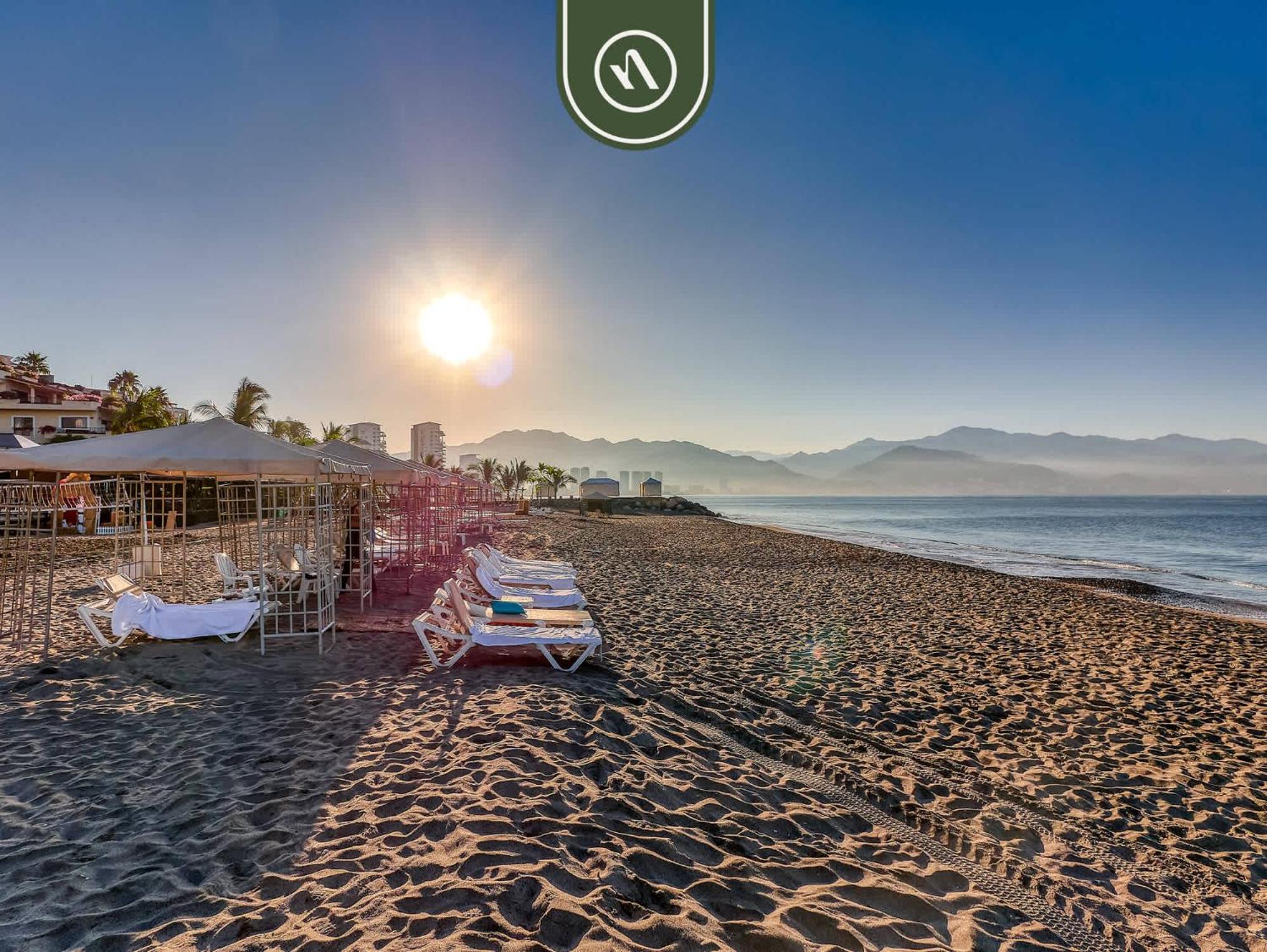 Beachfront 2 Bedroom Condo - Beach - Pools - Tennis Puerto Vallarta Exterior photo