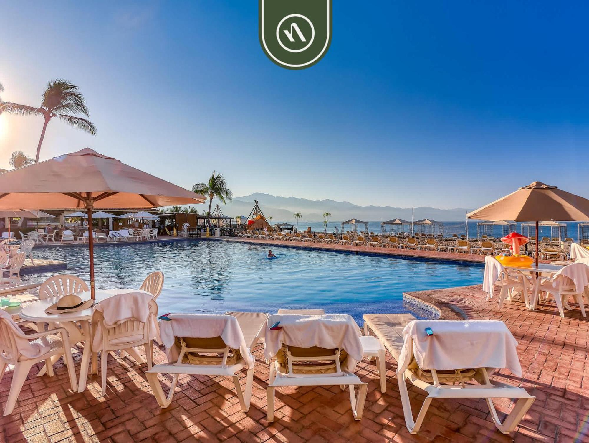 Beachfront 2 Bedroom Condo - Beach - Pools - Tennis Puerto Vallarta Exterior photo